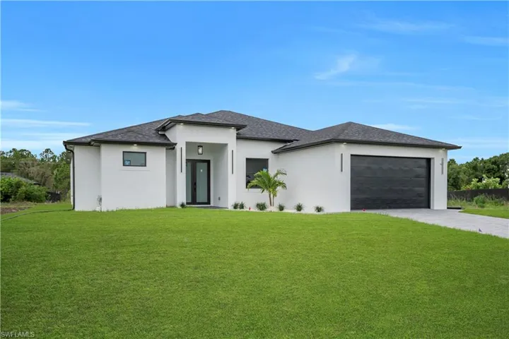 846 Charles Sise St E, Lehigh Acres, Florida 33974