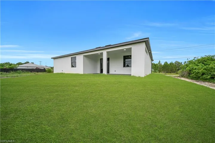 846 Charles Sise St E, Lehigh Acres, Florida 33974