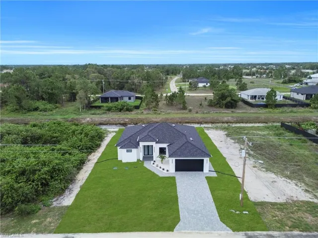 846 Charles Sise St E, Lehigh Acres, Florida 33974