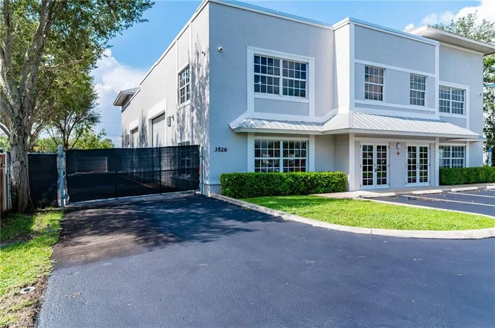 3526  Plover  AVE, Naples, FL 34117