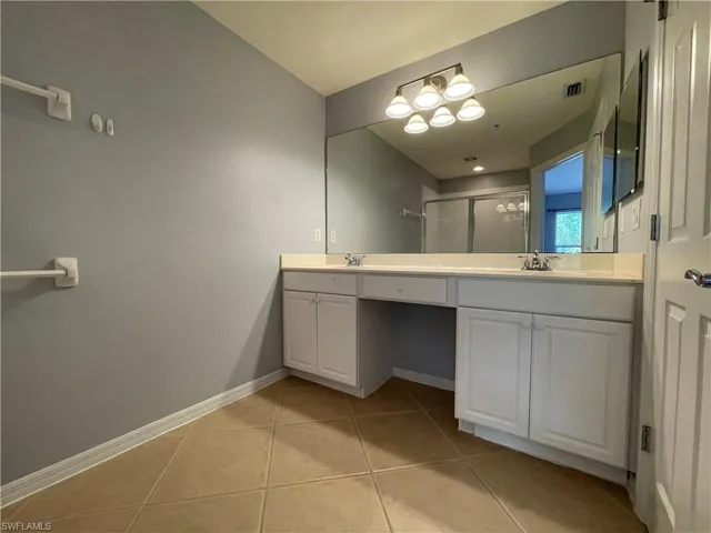 16090 Caldera Ln 18, Naples, Florida 34110