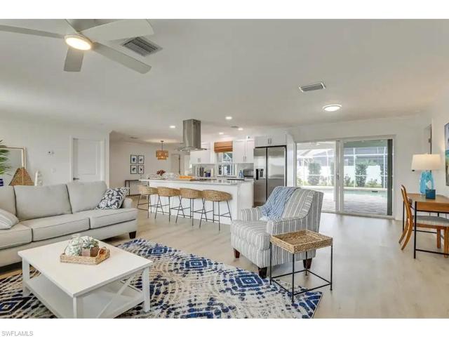 227 SE 44th TER, CAPE CORAL FL 33904