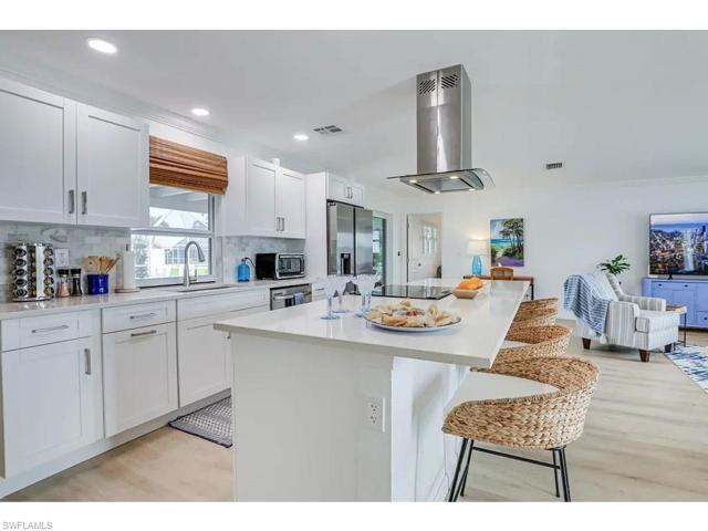 227 SE 44th TER, CAPE CORAL FL 33904