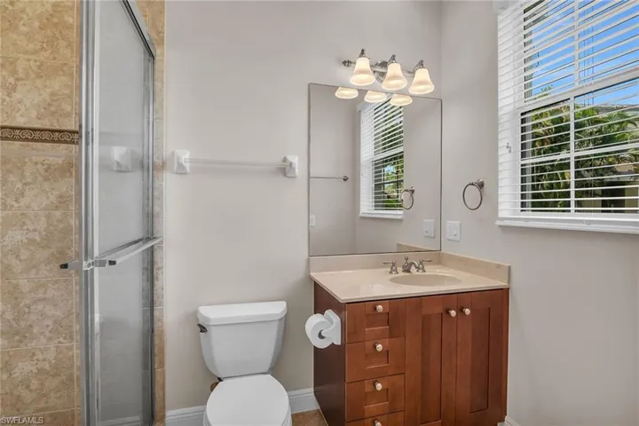 3053 Aviamar CIR # 104, NAPLES FL 34114
