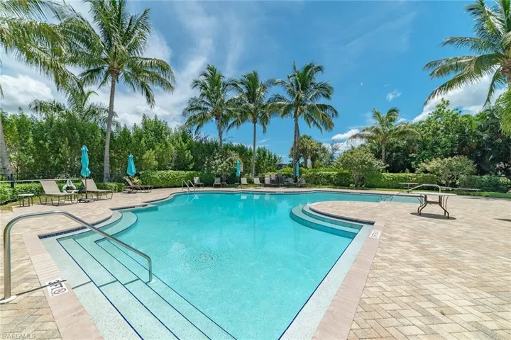 3053 Aviamar CIR # 104, NAPLES FL 34114