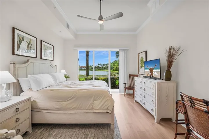 3053 Aviamar CIR # 104, NAPLES FL 34114