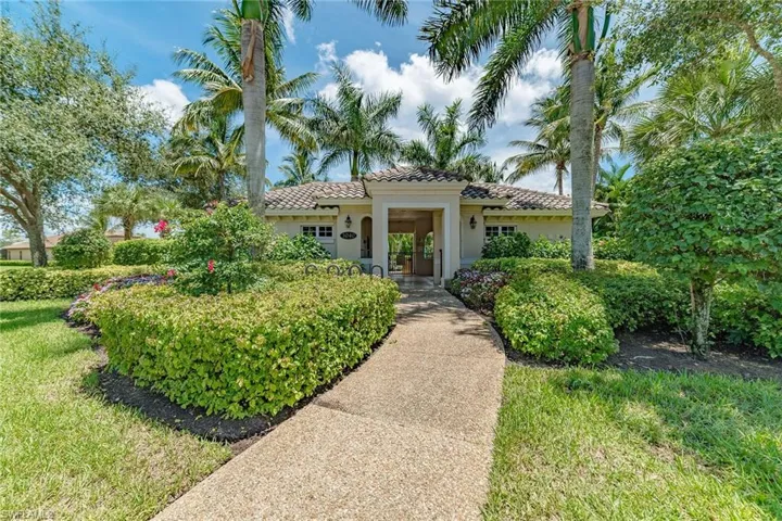 3053 Aviamar CIR # 104, NAPLES FL 34114
