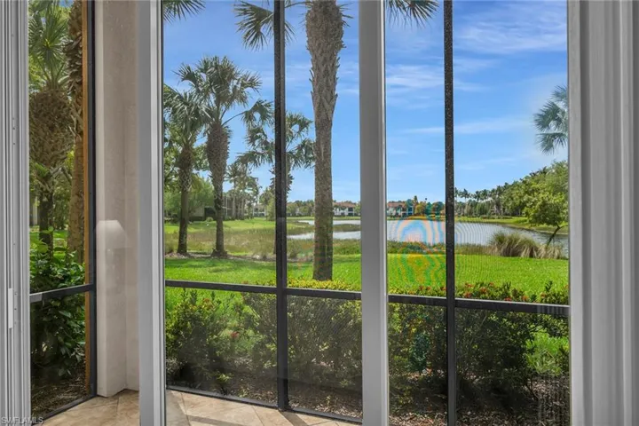 3053 Aviamar CIR # 104, NAPLES FL 34114