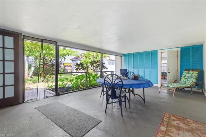 Large Screened Room with outdoor dining area