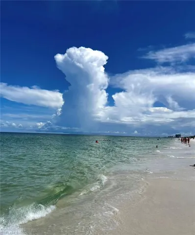 Nothing like our Naples beaches to Live Your Dream Naples!
