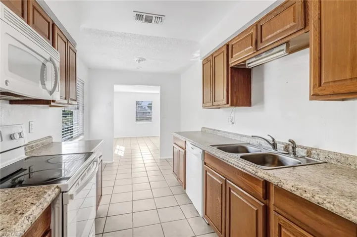 210 Stanford St, Lehigh Acres Fl 33936