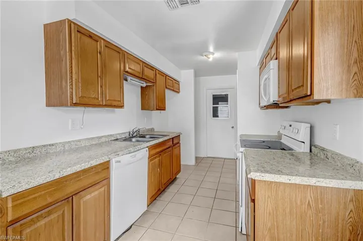 210 Stanford St, Lehigh Acres Fl 33936