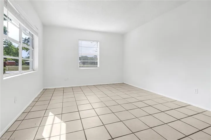 210 Stanford St, Lehigh Acres Fl 33936