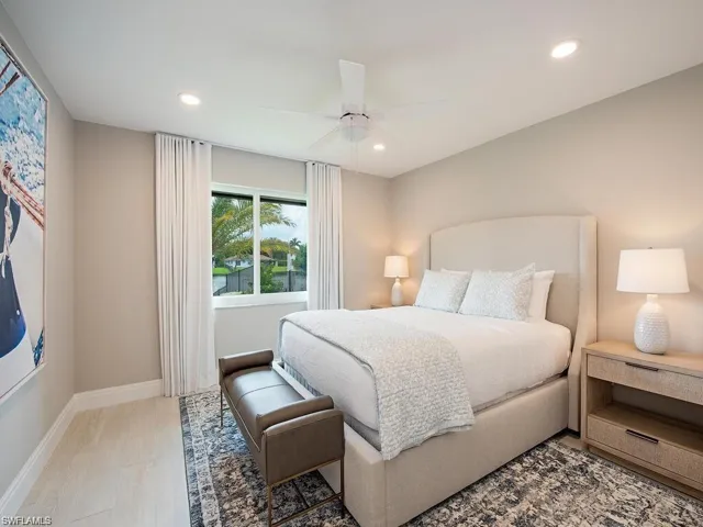 4856  Crayton  RD, Naples, FL 34103