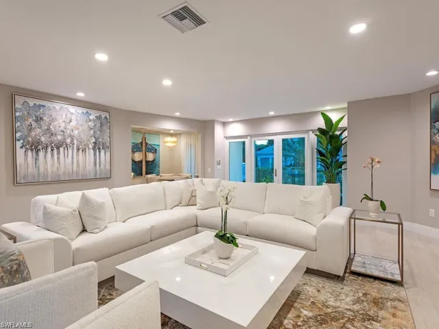 4856  Crayton  RD, Naples, FL 34103