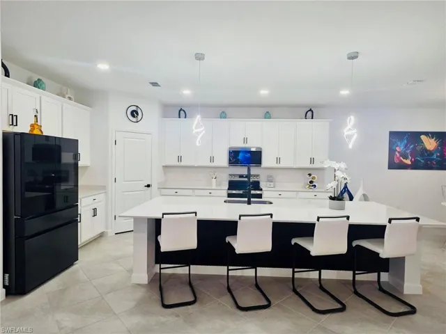 9230 Aqua Overlook Ct, Lehigh Acres, Florida 33936