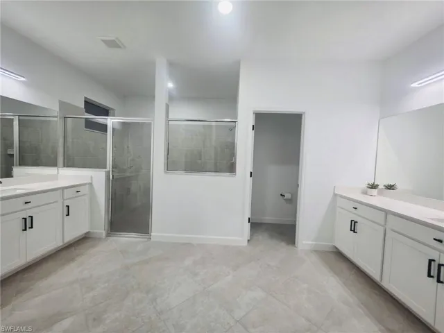 9230 Aqua Overlook Ct, Lehigh Acres, Florida 33936