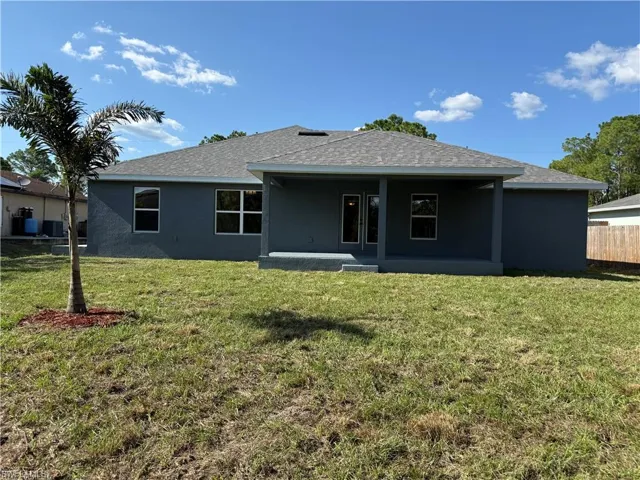 2705 44th St W, Lehigh Acres, Florida 33971