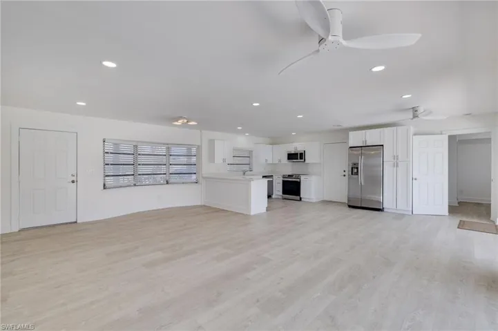 5259 Willow Ct, Cape Coral, Florida 33904