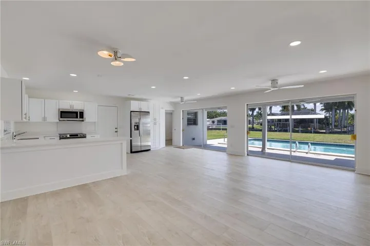 5259 Willow Ct, Cape Coral, Florida 33904