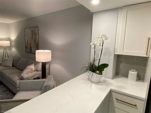 1222 Gordon Dr 18, Naples, Florida 34102
