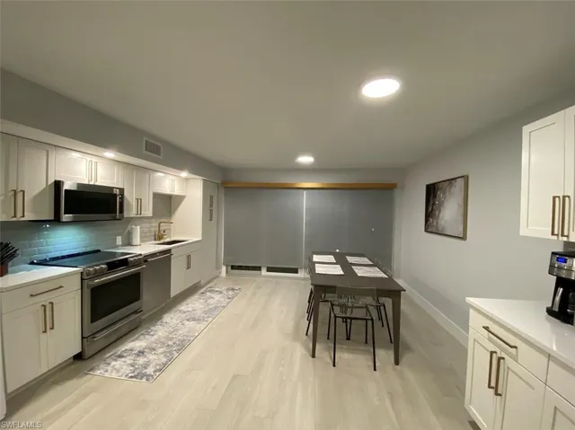1222 Gordon Dr 18, Naples, Florida 34102