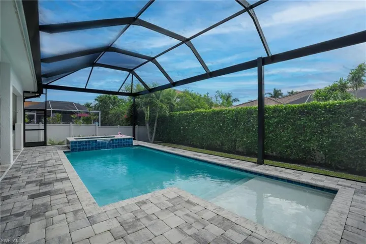 1343 Freeport Ave, Marco Island, Florida 34145