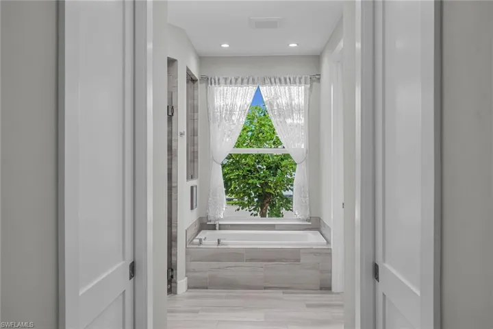 1343 Freeport Ave, Marco Island, Florida 34145