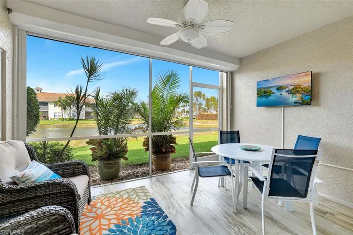 3015  Horizon  LN, Naples, FL 34109