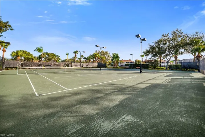 3015  Horizon  LN, Naples, FL 34109