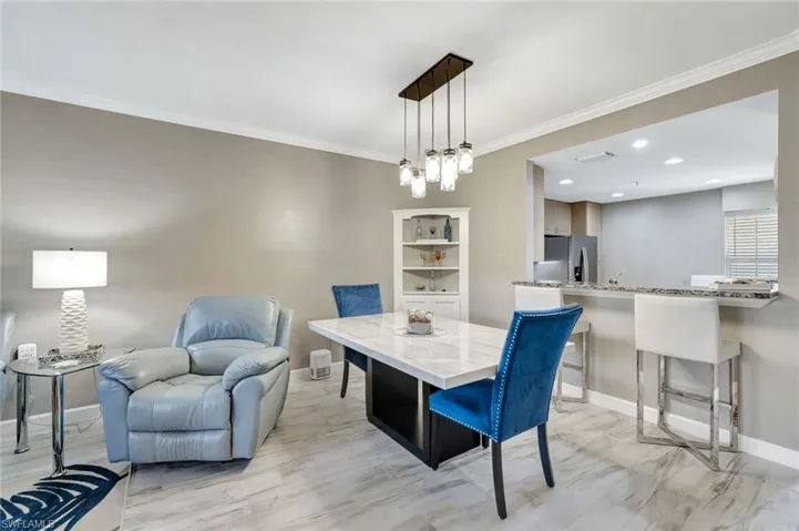 3015  Horizon  LN, Naples, FL 34109