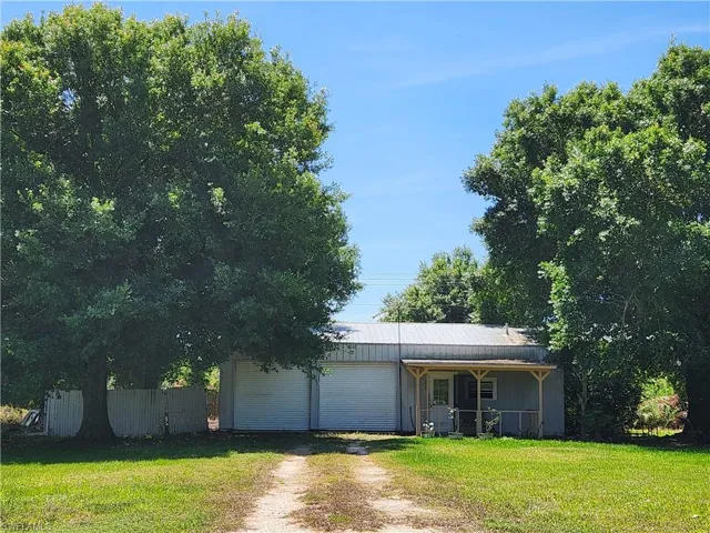 1104 Alligator Rd, Moore Haven Fl 33471