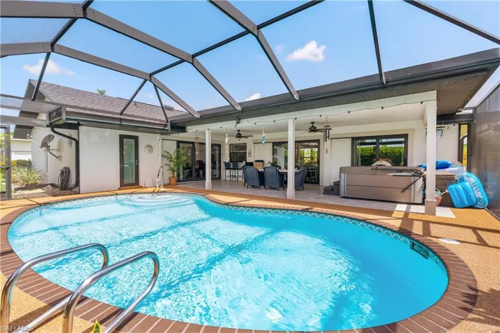 818 El Dorado Pkwy W, Cape Coral, Florida 33914