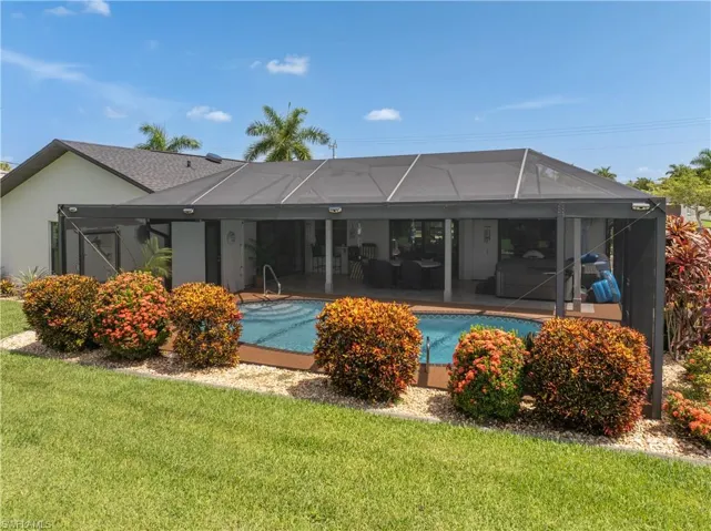 818 El Dorado Pkwy W, Cape Coral, Florida 33914