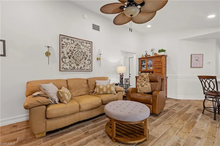 818 El Dorado Pkwy W, Cape Coral, Florida 33914