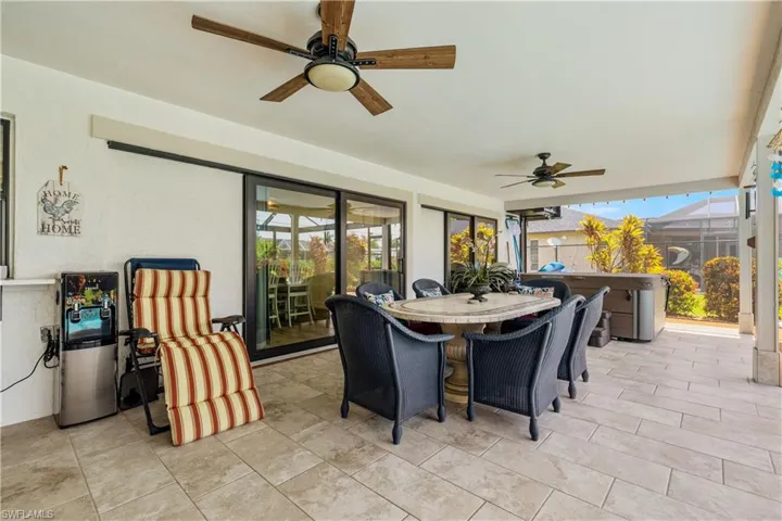 818 El Dorado Pkwy W, Cape Coral, Florida 33914
