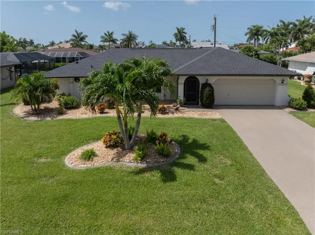818 El Dorado Pkwy W, Cape Coral, Florida 33914