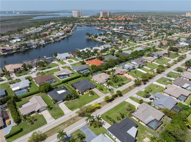 818 El Dorado Pkwy W, Cape Coral, Florida 33914