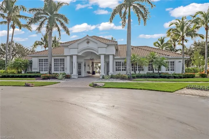 15533  Vallecas  LN, Naples, FL 34110