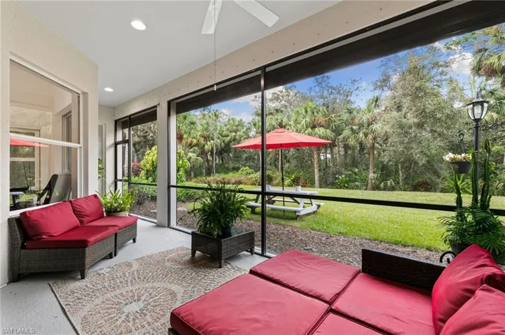 15533  Vallecas  LN, Naples, FL 34110