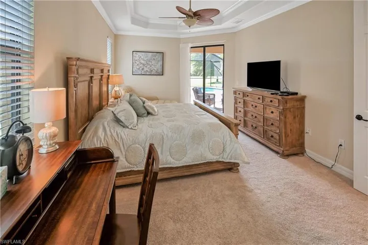 9215 Veneto Ln, Naples, Florida 34113