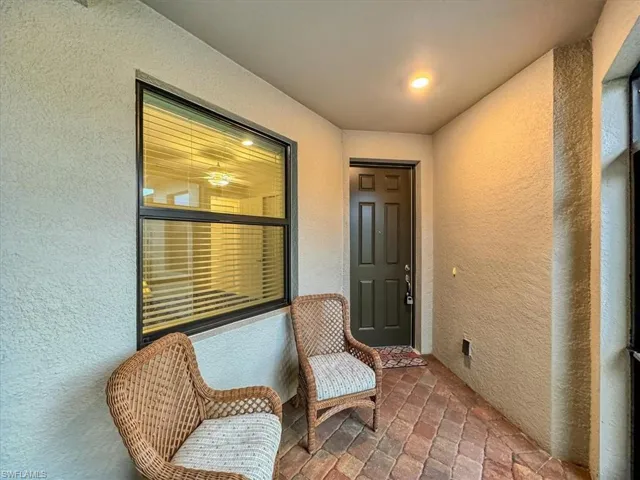 Front Entry / Screened