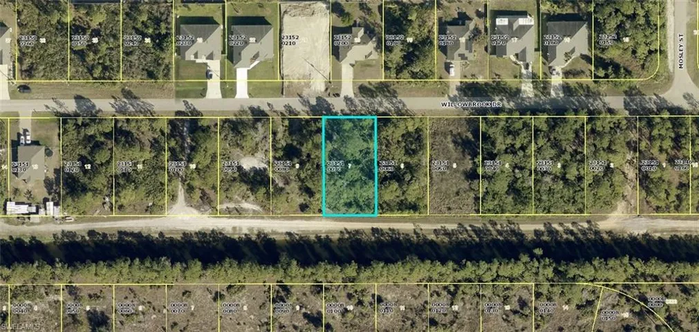 485 Willowbrook Dr, Lehigh Acres, Florida 33972