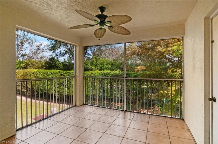 7750  Jewel  LN, Naples, FL 34109