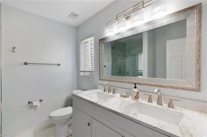7750  Jewel  LN, Naples, FL 34109