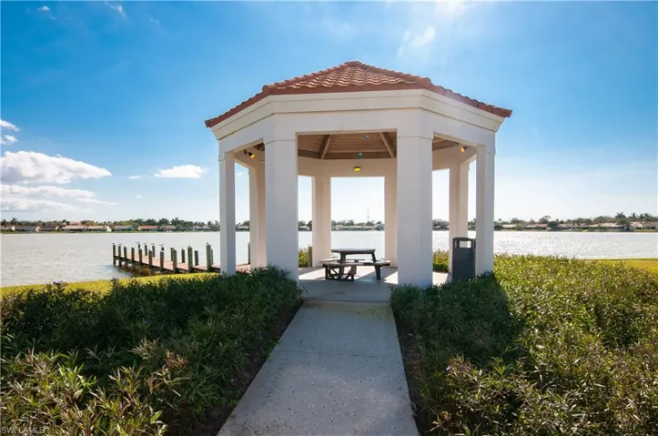 7750  Jewel  LN, Naples, FL 34109