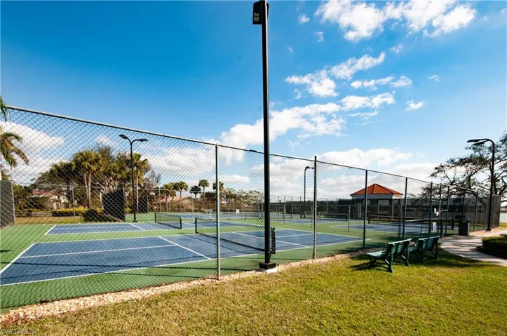 7750  Jewel  LN, Naples, FL 34109