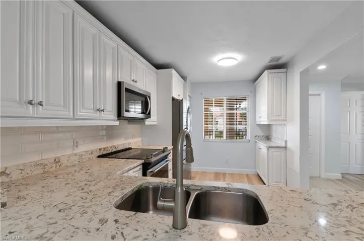 7750  Jewel  LN, Naples, FL 34109
