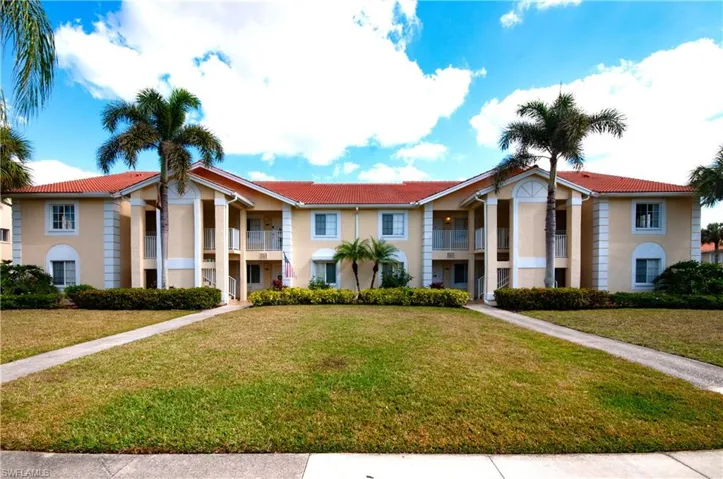 7750  Jewel  LN, Naples, FL 34109