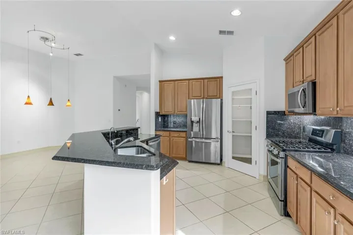 1778  Tarpon Bay S DR, Naples, FL 34119